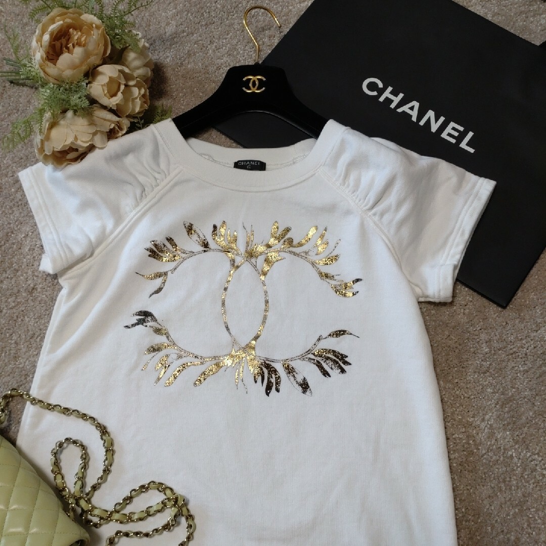 CHANEL(シャネル)の♥美品♥❣シャネルのロゴトップス レディースのトップス(カットソー(半袖/袖なし))の商品写真