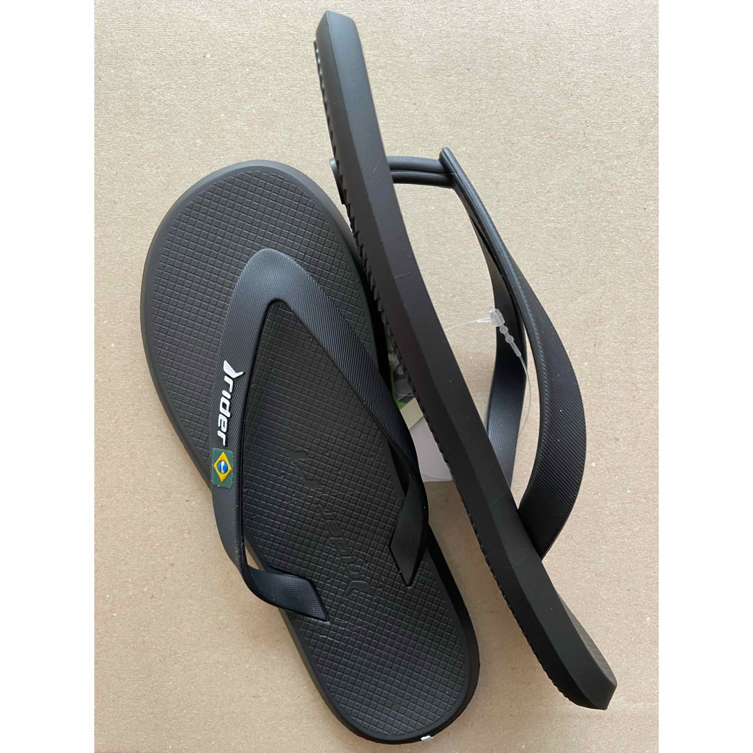 RIDER R1 黒/黒　39 26cm ビーチサンダル　ブラジル製 メンズの靴/シューズ(サンダル)の商品写真