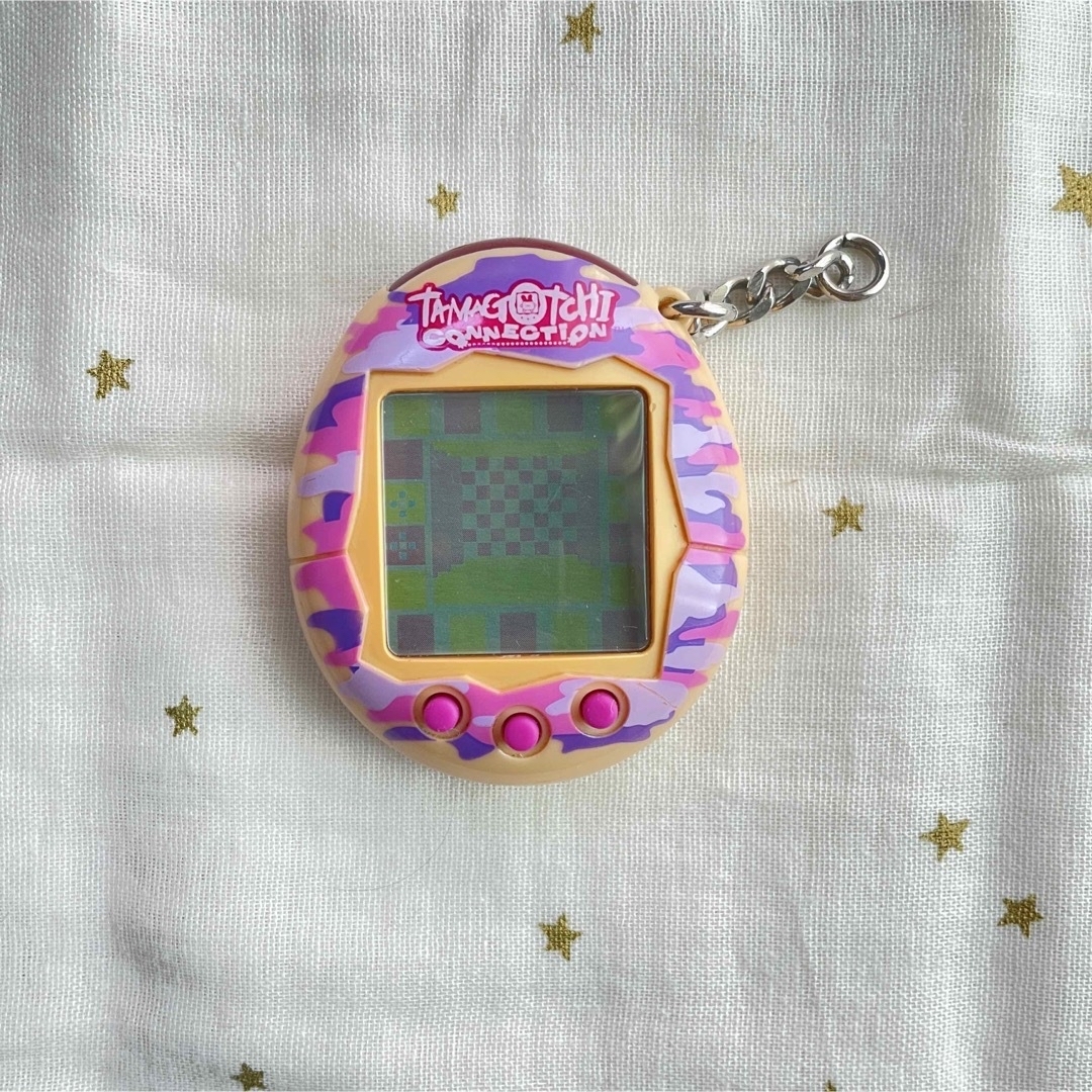 たまごっちコネクション　海外版　tamagotchi シルバー　v3