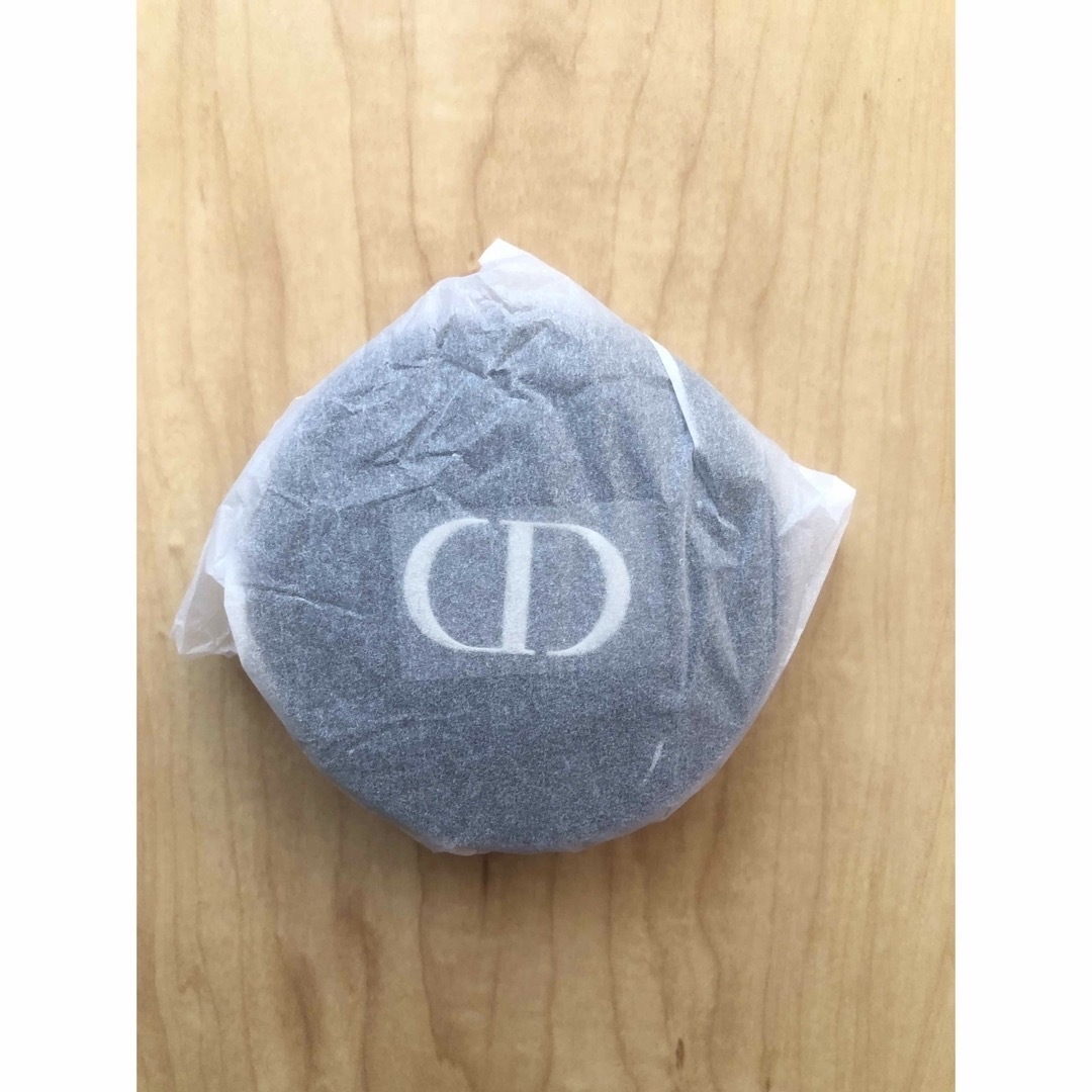 Dior(ディオール)の【新品】DIOR ロゴ ミラー  コスメ/美容のコスメ/美容 その他(その他)の商品写真