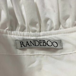 RANDEBOO ランデブー　長袖　トップス　ブラウス　ホワイト　白　リボン