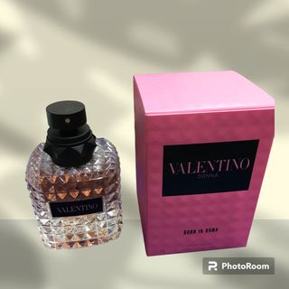 ヴァレンティノ(VALENTINO)のヴァレンティノ　香水ドンナボーンインローマ　50ミリ(香水(女性用))