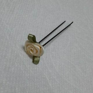 髪飾り 薔薇(10本)　②白(アイボリー?)(ヘアピン)