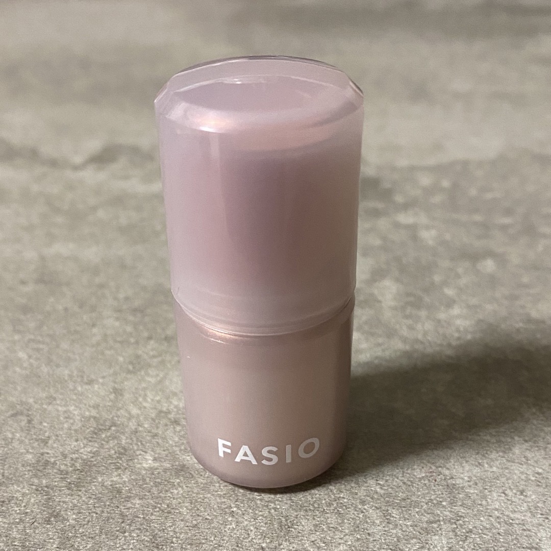 Fasio(ファシオ)のFasio ファシオ マルチフェイススティックプリズム101 コスメ/美容のベースメイク/化粧品(チーク)の商品写真