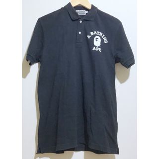 アベイシングエイプ(A BATHING APE)のA BATHING APE（アベイシングエイプ）　カレッジロゴ　ポロシャツ【中古】【007】(ポロシャツ)