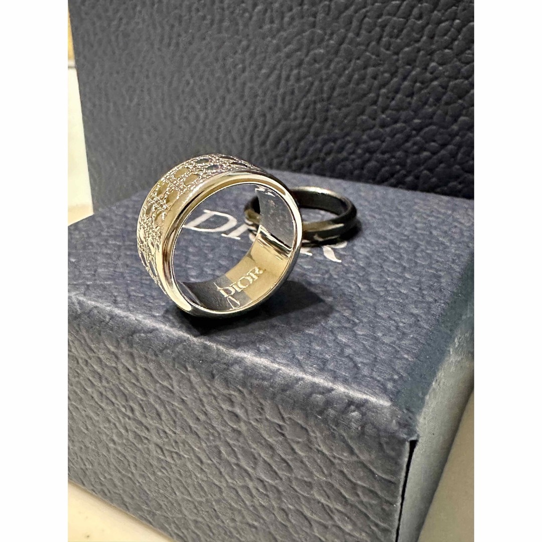 Christian Dior(クリスチャンディオール)の【新品未使用】ディオール　リング セット カナージュ 真鍮　指輪　DIOR レディースのアクセサリー(リング(指輪))の商品写真