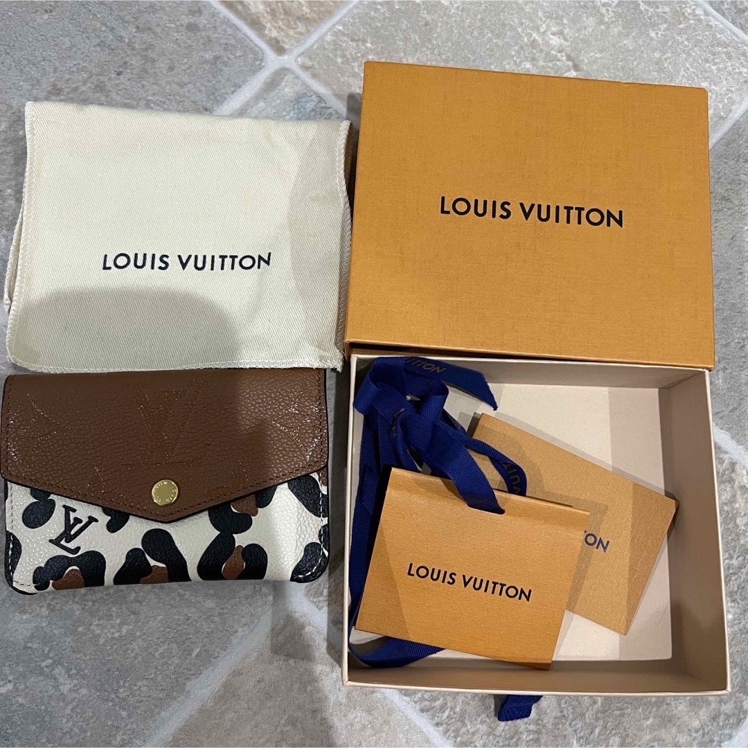 LOUIS VUITTON(ルイヴィトン)のルイヴィトン　ポシェットクレ　2021AW ワイルドアットハート　レオパード柄 レディースのファッション小物(コインケース)の商品写真