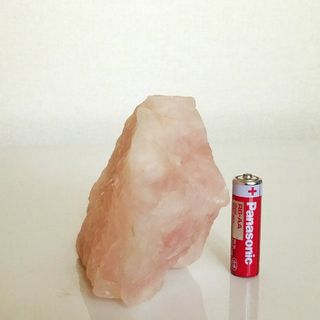 ローズクォーツ853g(紅水晶)ラフ原石パワーストーン完全天然石エネルギー覚醒済
