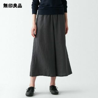 ムジルシリョウヒン(MUJI (無印良品))の●新品●  無印良品 ヘンプ クロップドパンツ／ダークグレー／Ｍ(クロップドパンツ)