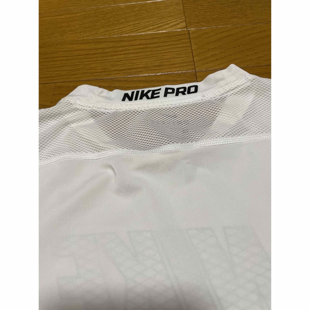 NIKE(ナイキ)のアンダーシャツ☆ナイキプロ☆155 スポーツ/アウトドアのトレーニング/エクササイズ(トレーニング用品)の商品写真