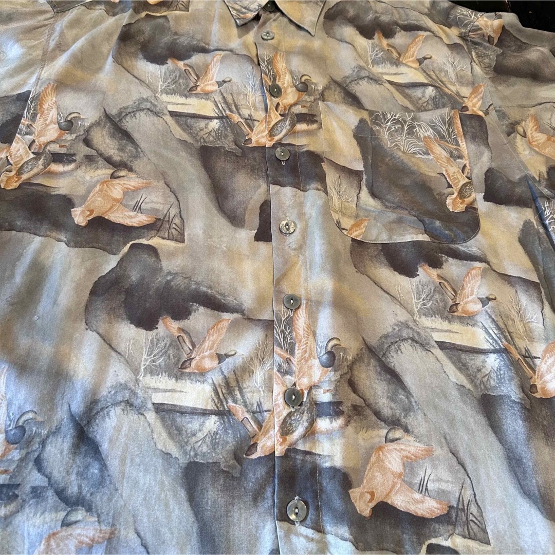 90's鳥総柄レーヨンシャツ(XL)ヴィンテージ古着 メンズのトップス(シャツ)の商品写真