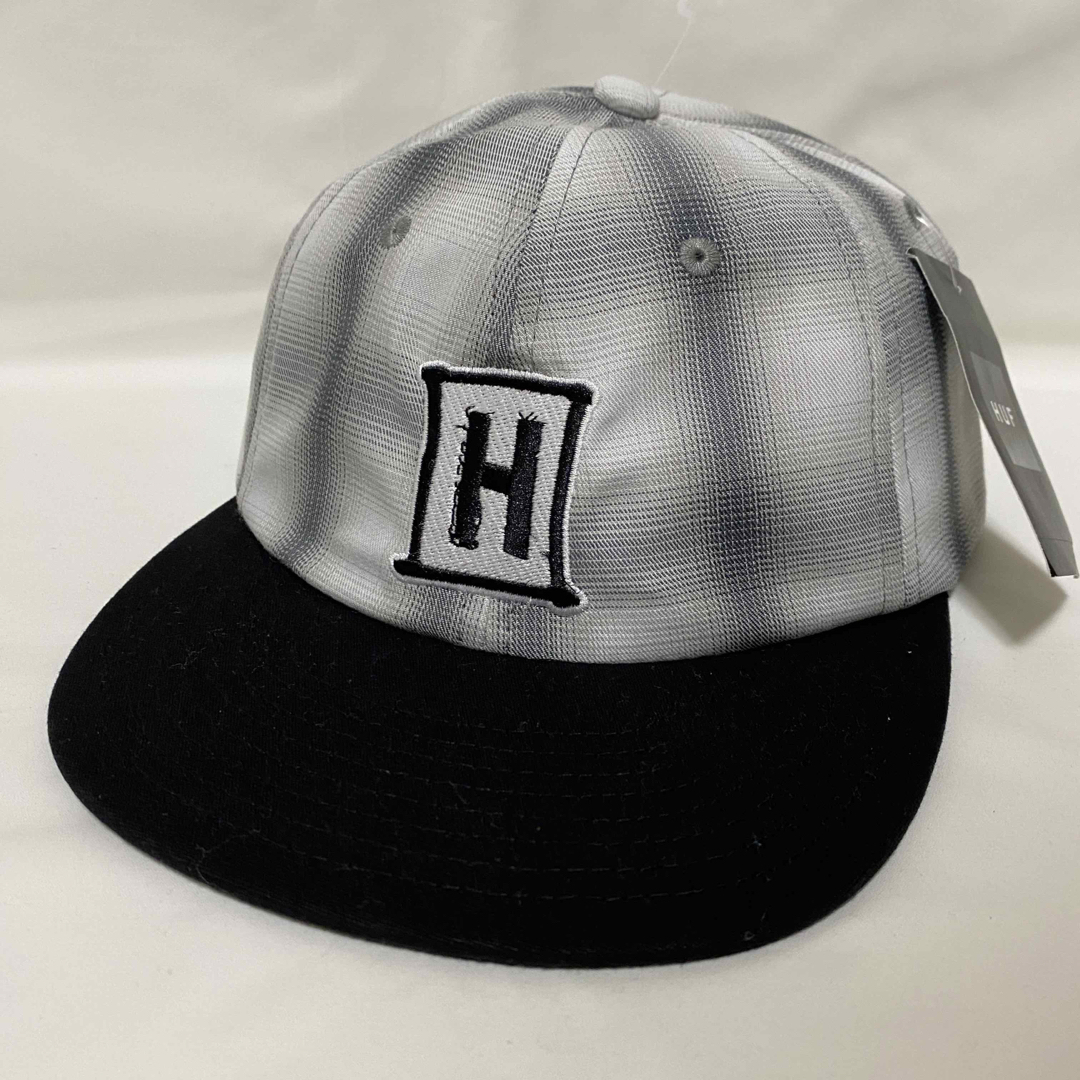 HUF(ハフ)の新品　HUF ハフ　チェック　2トーン　ストラップバック　キャップ メンズの帽子(キャップ)の商品写真