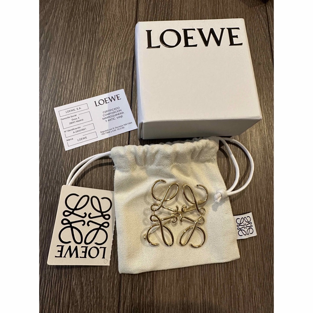 ロエベ LOEWE ブローチ本物 新品未開封 | www.suellencolombo.com.br