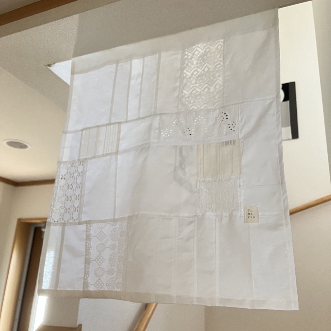 【専用】刺繍生地のポジャギ風タペストリー　56×65