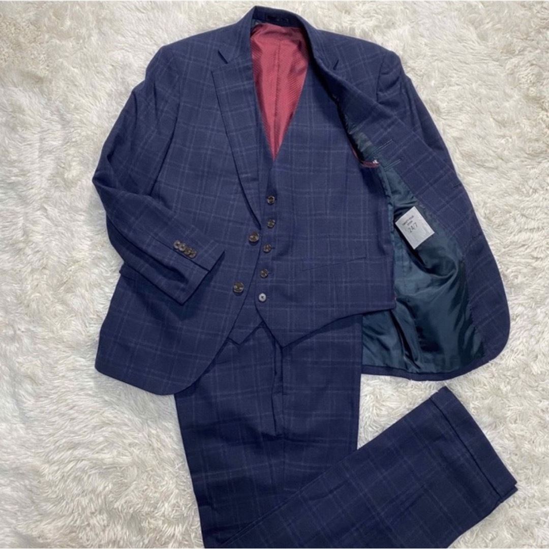 青山(アオヤマ)の24/7 スーツ　セットアップ　3ピース　ネイビー　チェック　サイズAB5 メンズのスーツ(セットアップ)の商品写真