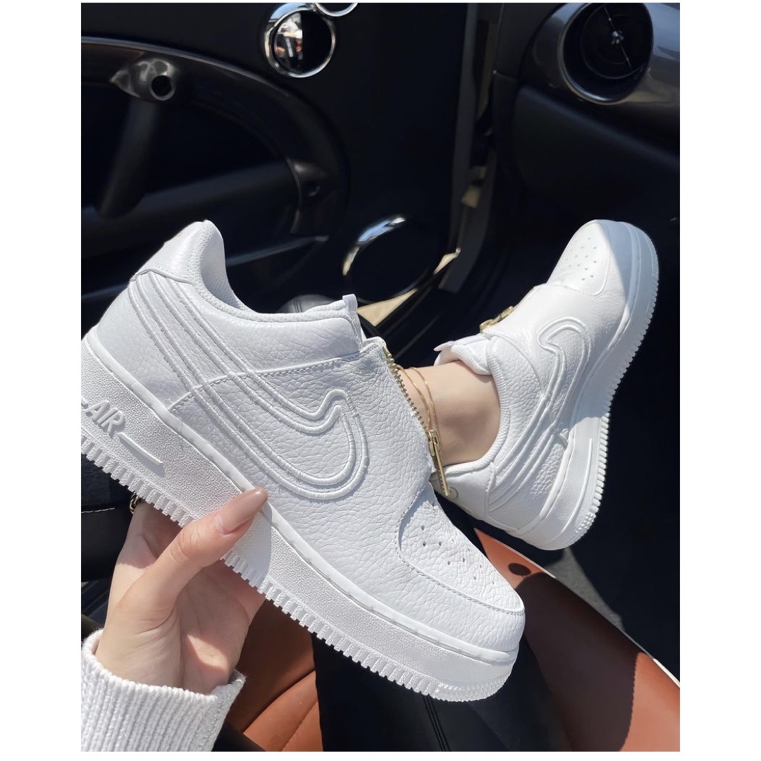 NIKE WMNS AIR FORCE ナイキ エア フォース ワン セリーナ