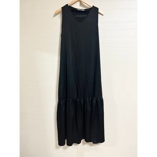 ザラ(ZARA)の新品未使用　韓国ファッション　大人シンプルロングワンピース(ロングワンピース/マキシワンピース)