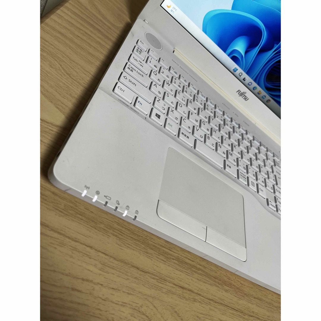 富士通 - 富士通ノートパソコンホワイト第7世代Corei7新品高速SSD