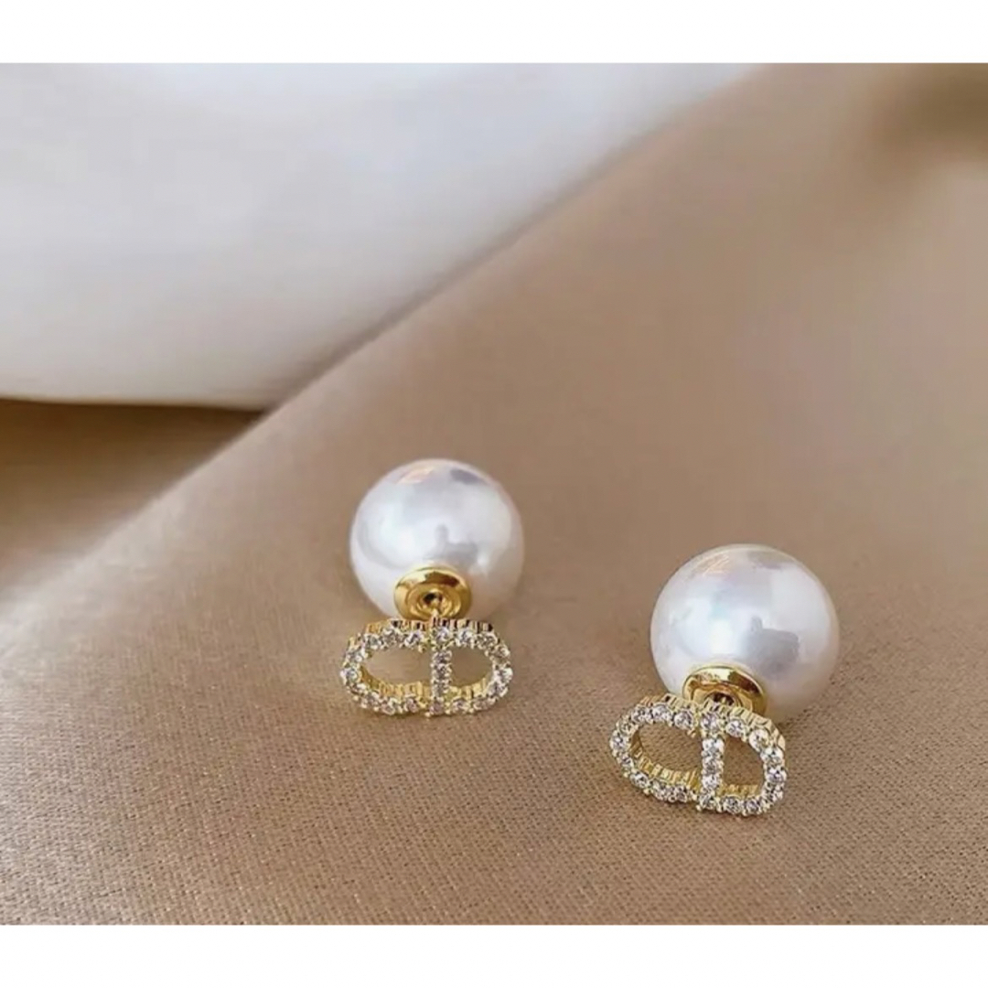 Dior パール クローバー ピアス-