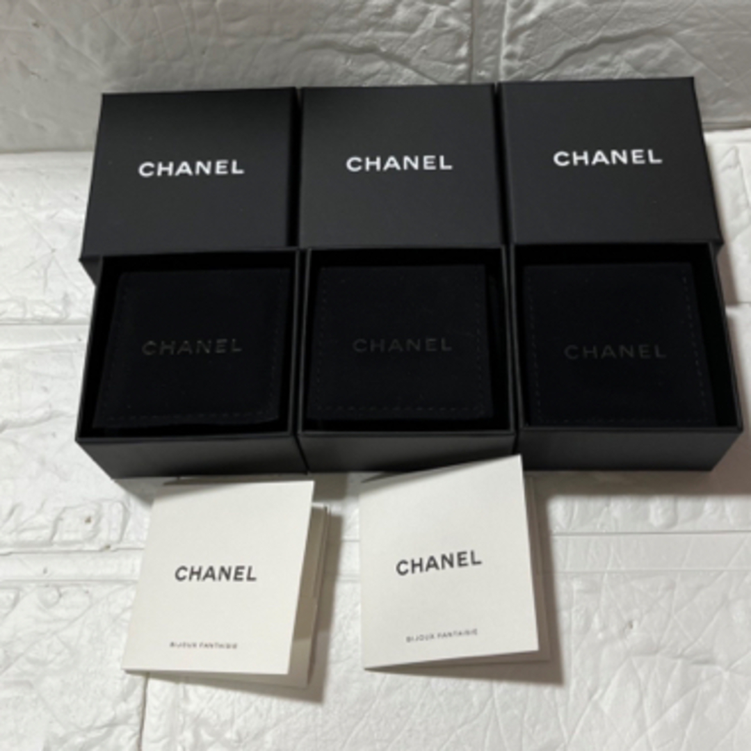 CHANEL ピアス空箱 -