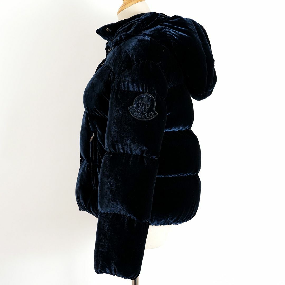 MONCLER   美品 モンクレール CAILLE ベルベット A ネイビー DIST