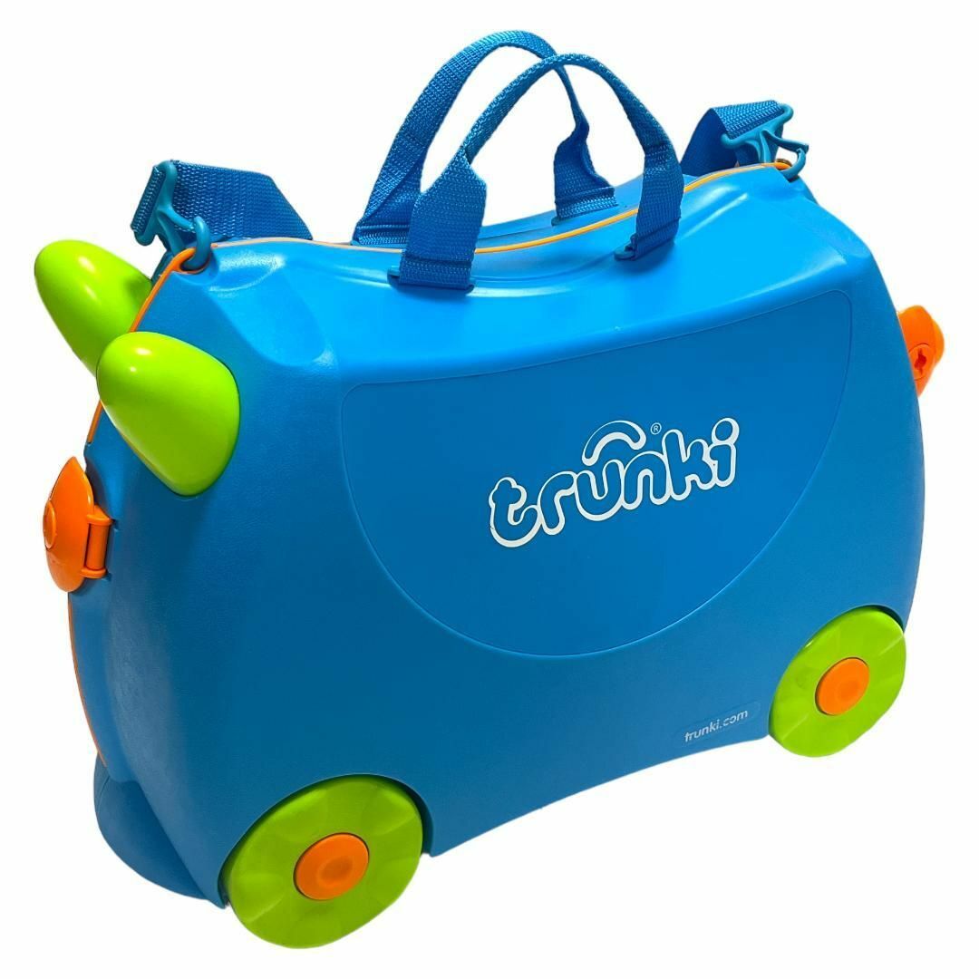 乗って移動出来るスーツケース ★ トランキ　trunki