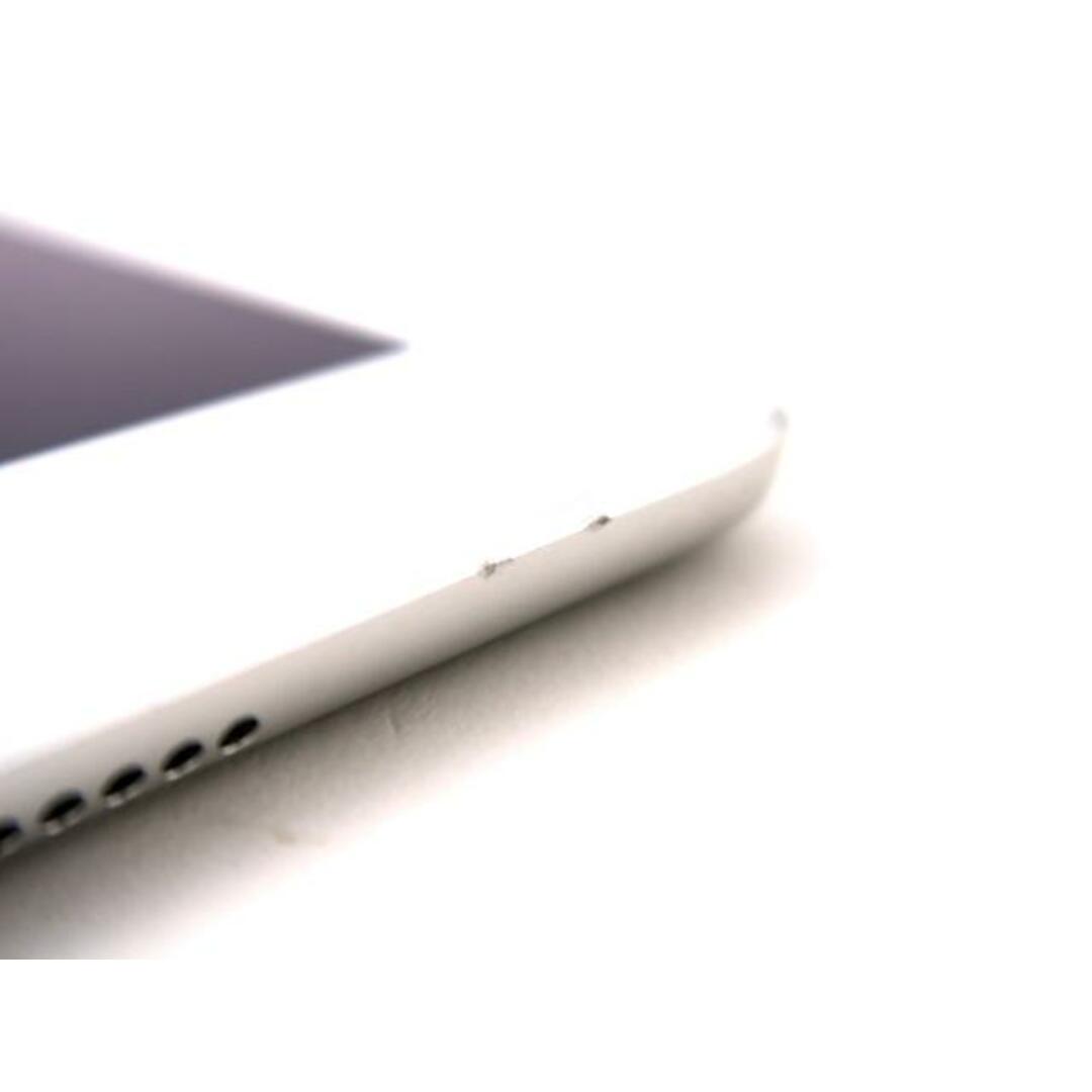 9425古物営業許可iPad Pro 9.7インチ 32GB シルバー docomo  Bランク 本体【ReYuuストア（リユーストア）】