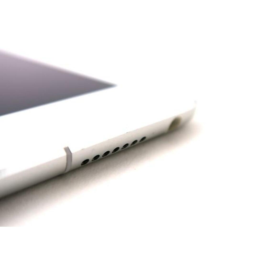 iPad(アイパッド)のiPad Pro 9.7インチ 32GB シルバー docomo 中古 Bランク 本体【ReYuuストア（リユーストア）】 スマホ/家電/カメラのPC/タブレット(タブレット)の商品写真