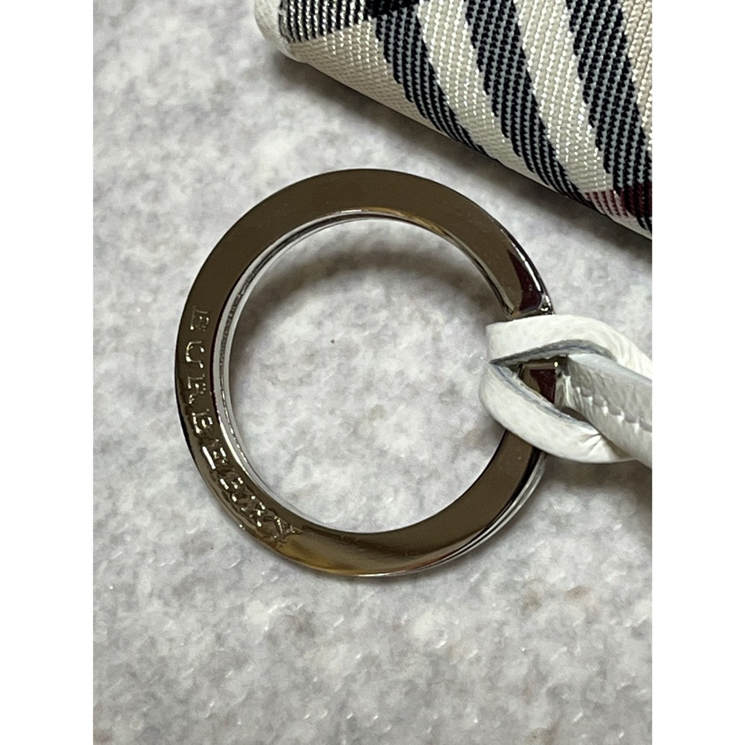 BURBERRY - Burberry バーバリー キーケース 白 ノバチェック未 BURBERRY - Burberry バーバリー キーケース 白 ノバチェック未