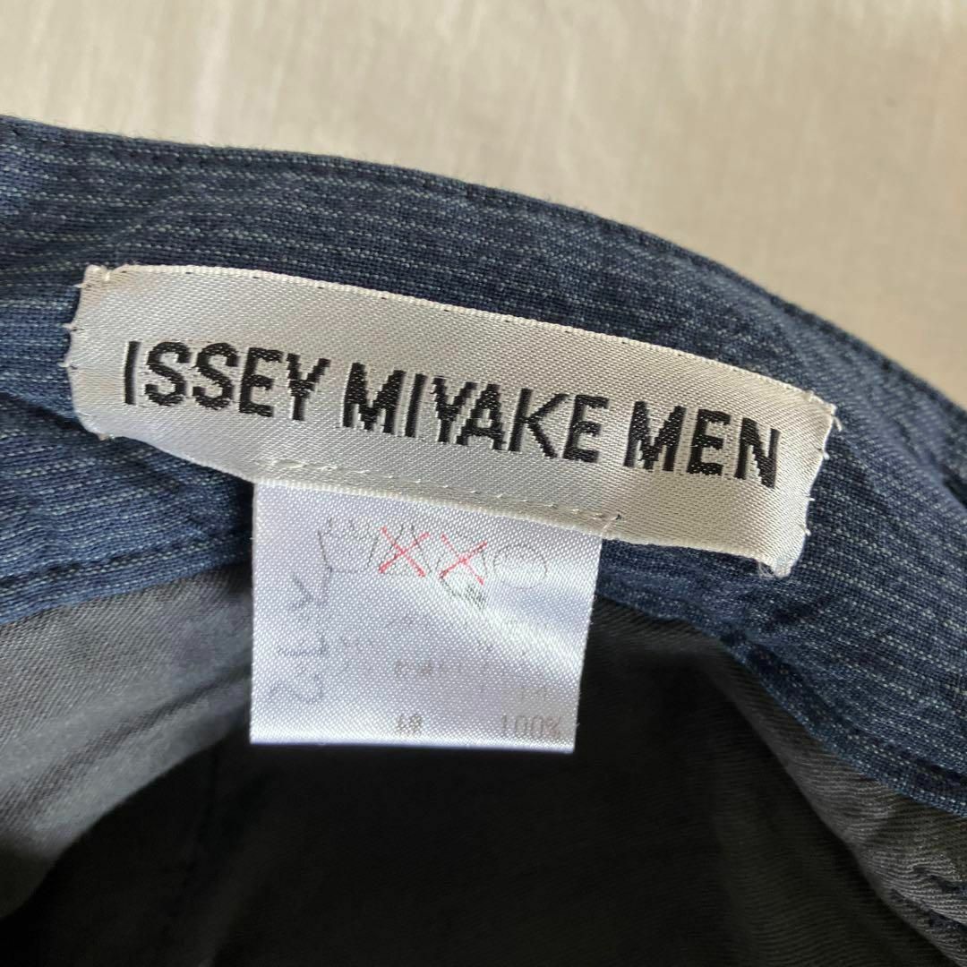 ISSEY MIYAKE MEN(イッセイミヤケメン)のISSEY MIYAKEワイドストライプパンツ ネイビー4 アーカイブ メンズのパンツ(スラックス)の商品写真