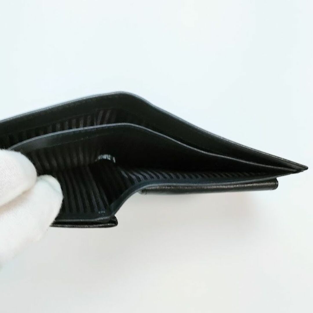 r767 【新品・未使用】本革　二つ折り財布　ダークブルー メンズのファッション小物(折り財布)の商品写真