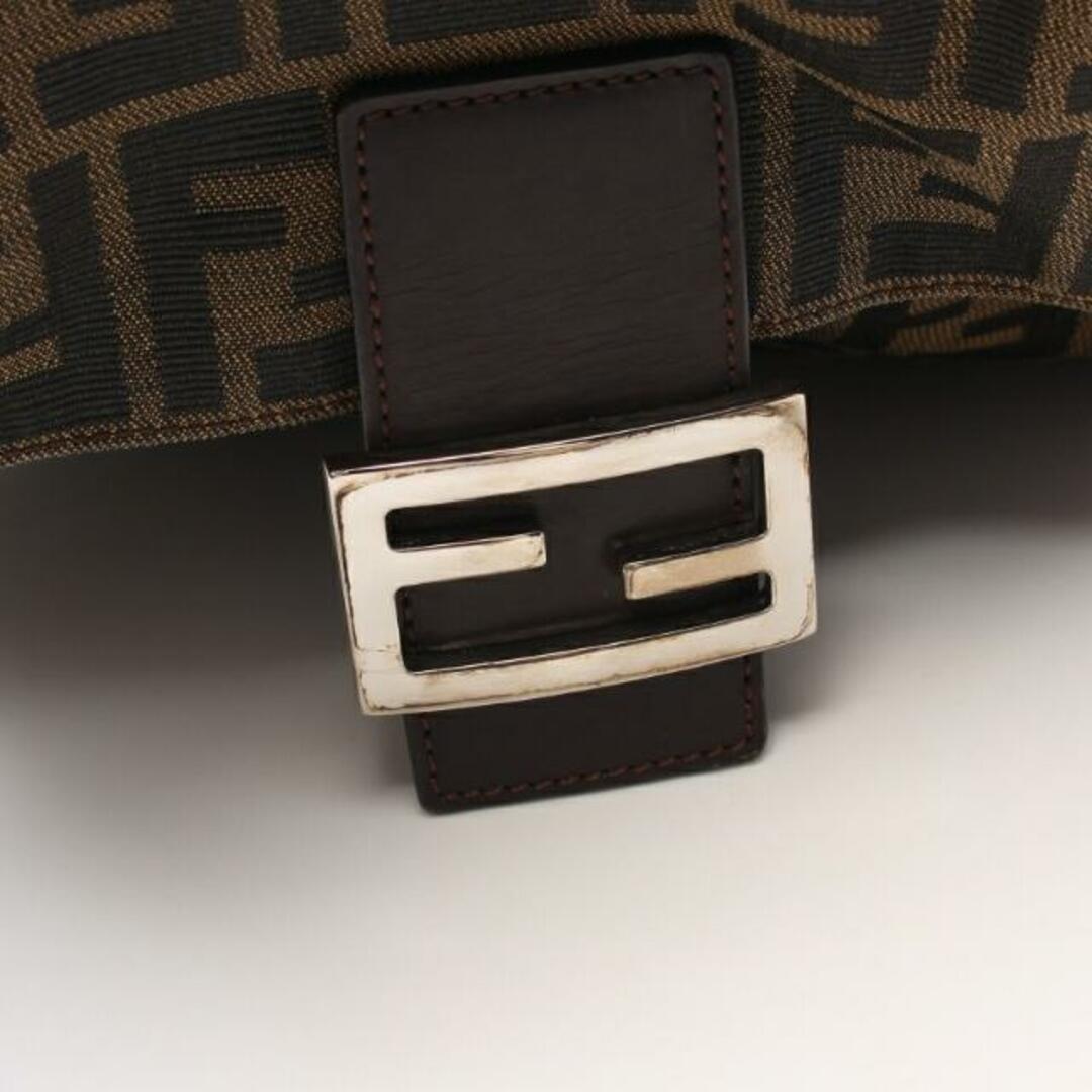 再入荷低価 FENDI - ズッカ ワンショルダーバッグ キャンバス レザー ...