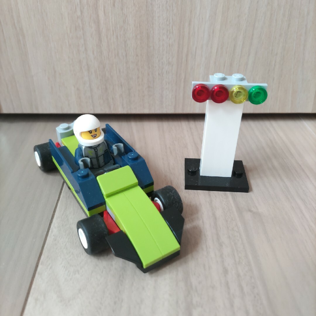 Lego(レゴ)のレゴ　車 エンタメ/ホビーのおもちゃ/ぬいぐるみ(模型/プラモデル)の商品写真