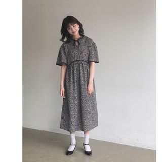 美品！idem クラシックリボンワンピース(ロングワンピース/マキシワンピース)