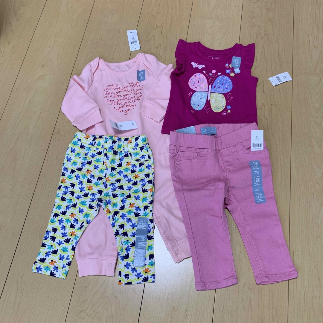 babyGAP(ベビーギャップ)のベビーギャップ　まとめ売り　4点セット　　７０cm キッズ/ベビー/マタニティのベビー服(~85cm)(ロンパース)の商品写真