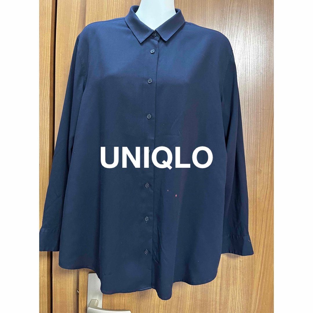 UNIQLO(ユニクロ)のオールシーズン使えるレーヨンシャツ濃紺 レディースのトップス(シャツ/ブラウス(長袖/七分))の商品写真