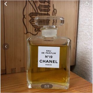 シャネル(CHANEL)のシャネル No19 オードゥ パルファム 50ml(香水(女性用))