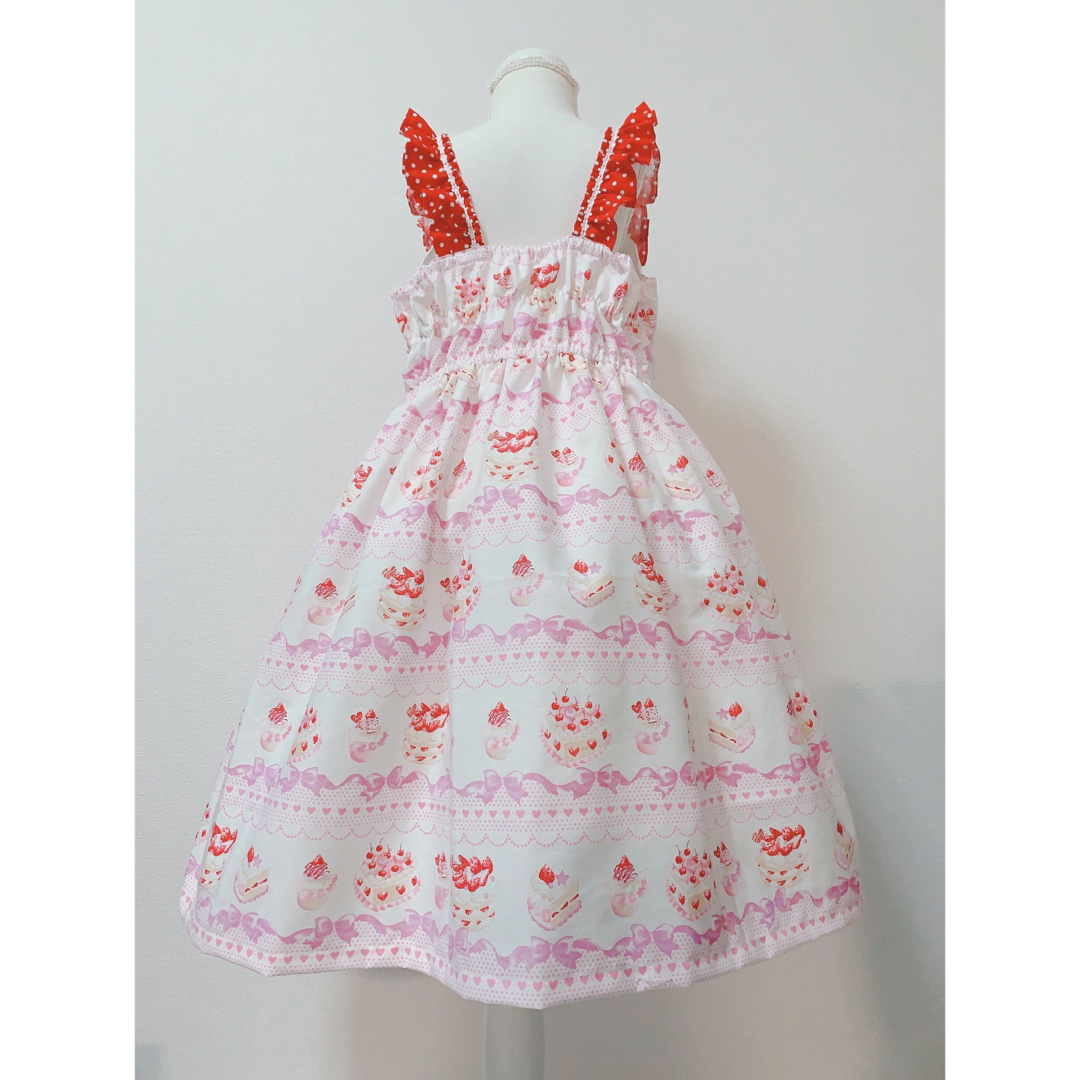 ハンドメイド　ワンピース　140㎝　ケーキ柄 キッズ/ベビー/マタニティのキッズ服女の子用(90cm~)(ワンピース)の商品写真