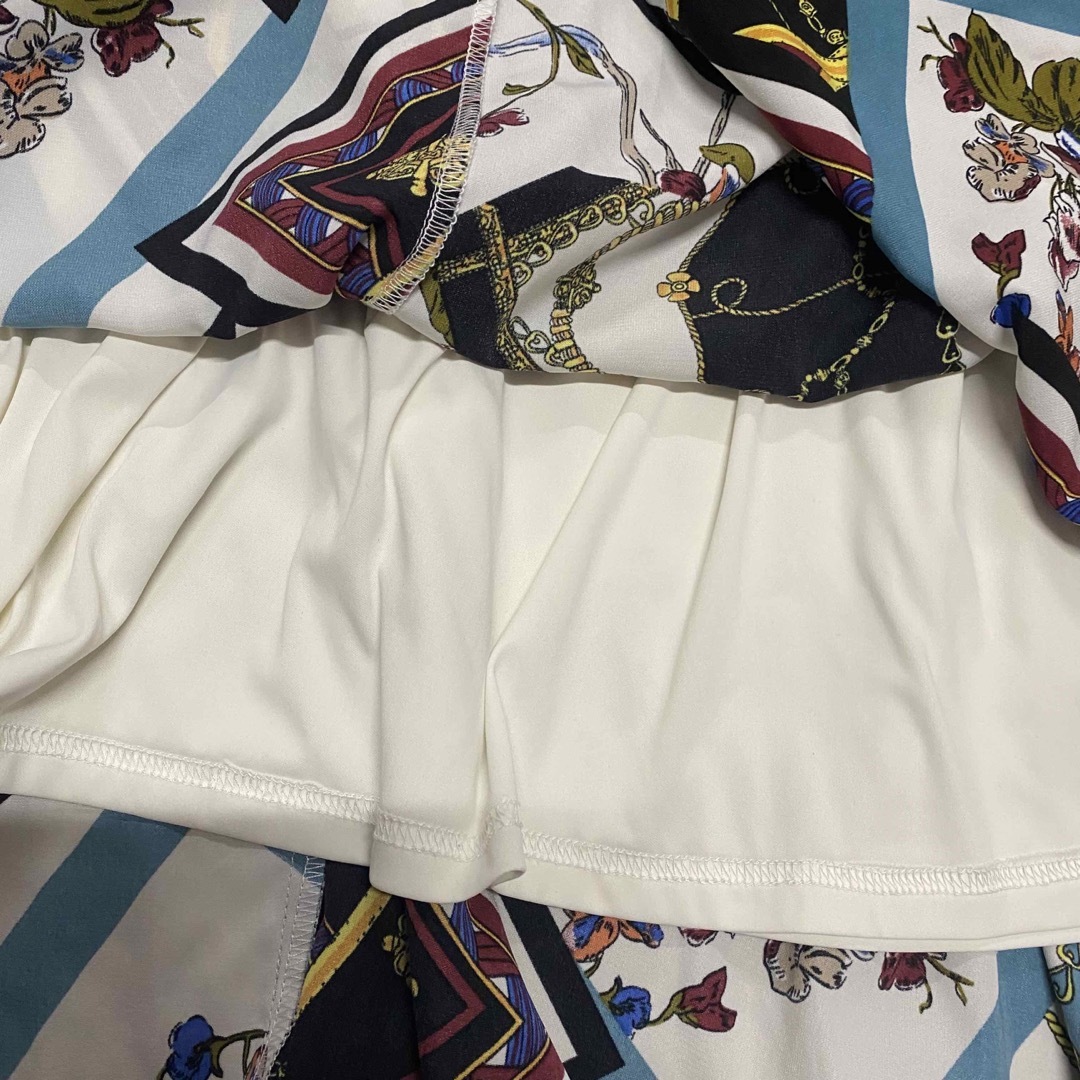 しまむら(シマムラ)のしまむら 柄 フレアスカート ホワイト ロング丈 M レディースのスカート(ロングスカート)の商品写真