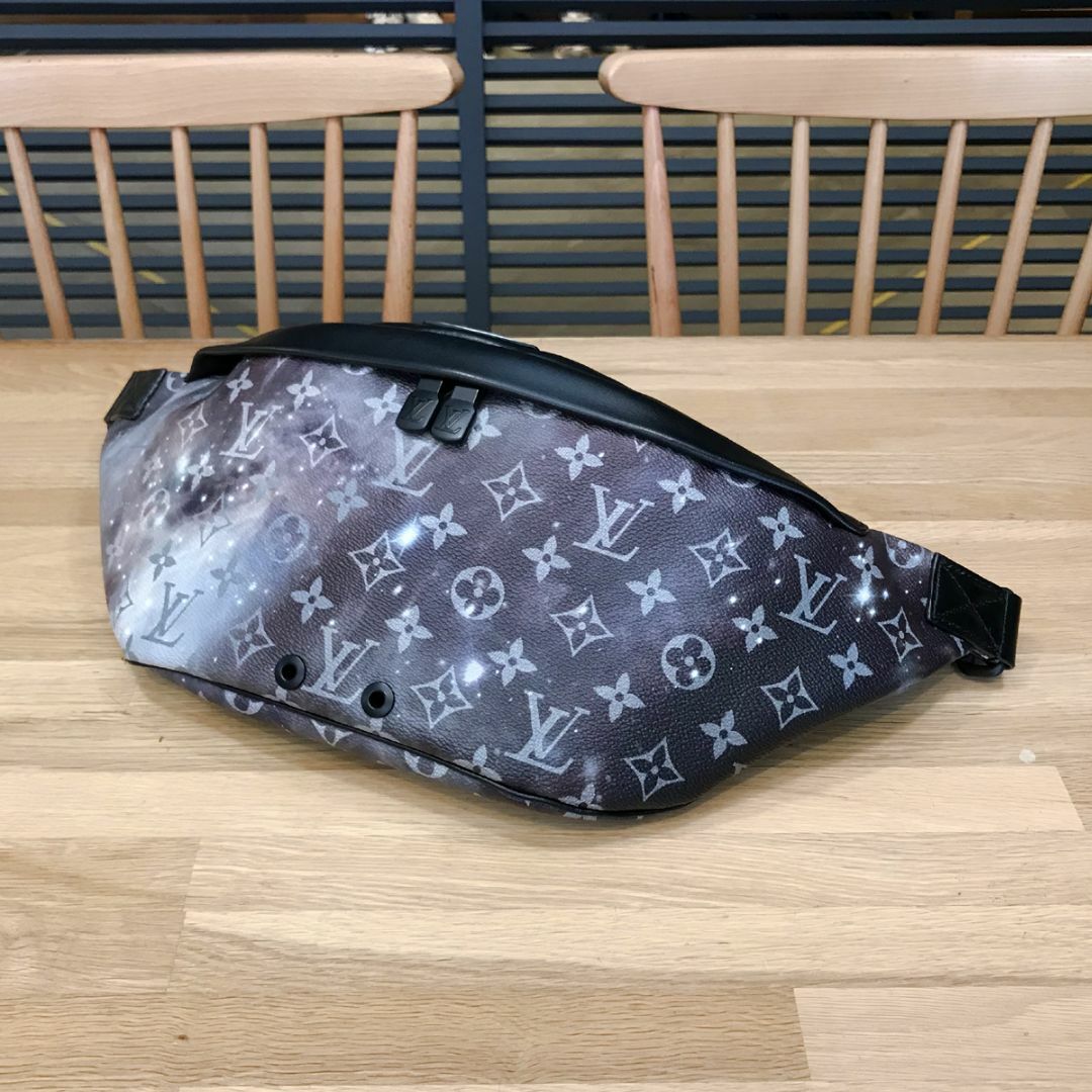 LOUIS VUITTON ルイヴィトン モノグラム ギャラクシー ディスカバリー バムバッグ ボディバッグ ウエストバッグ M44444 ブラック by