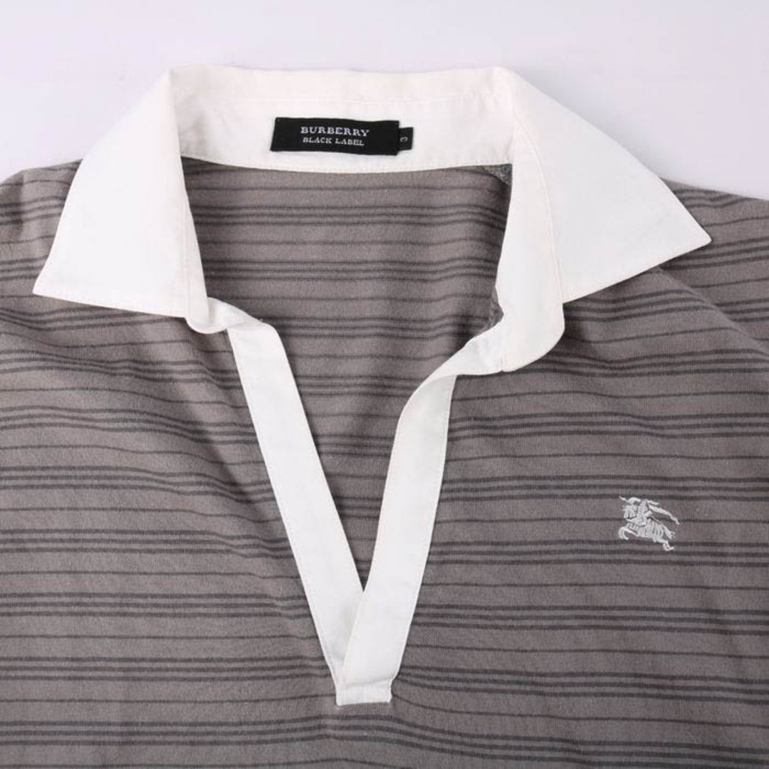 BURBERRY(バーバリー)のバーバリーブラックレーベル ポロシャツ 半袖 スキッパー ボーダー 胸ロゴ トップス コットン100% 日本製 メンズ 3サイズ グレー BURBERRY メンズのトップス(ポロシャツ)の商品写真