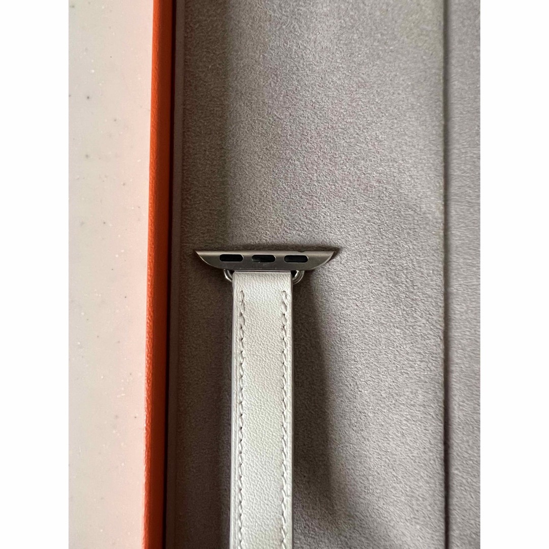 Hermes(エルメス)のApplewatch HERMES / ドゥブルトゥール　レザーストラップ レディースのファッション小物(腕時計)の商品写真