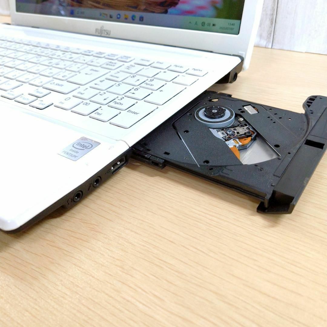 230✨Win11✨SSD256GBメモリ8G✨Office付きノートパソコン