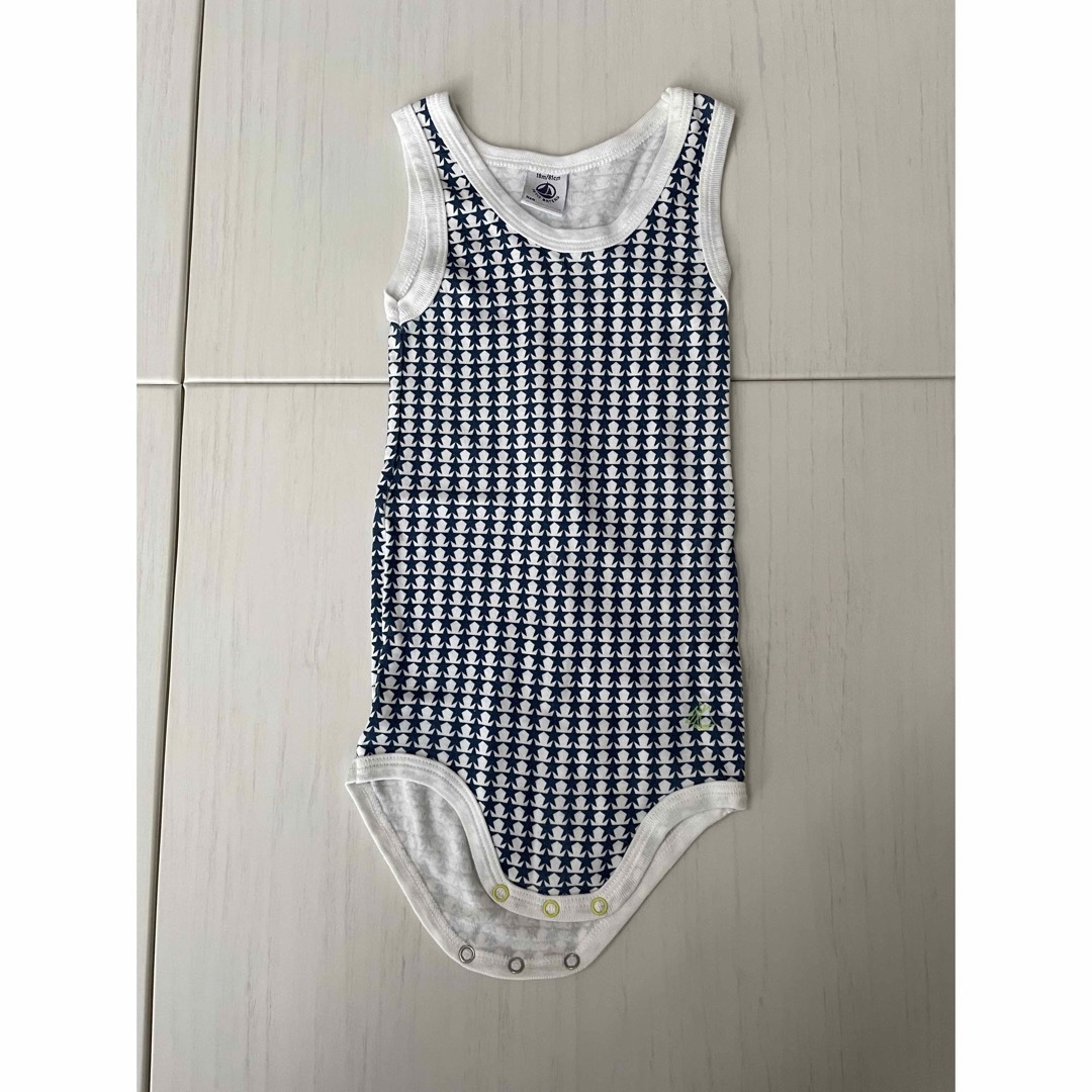 PETIT BATEAU(プチバトー)のPETIT BATEAU 18m/81cm ボディ　ロンパース キッズ/ベビー/マタニティのベビー服(~85cm)(ロンパース)の商品写真