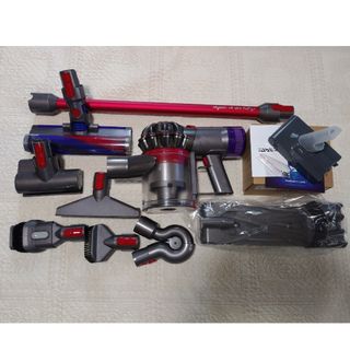 ダイソン(Dyson)の□ダイソン V8 slim fluffy □メンテナンス済み/新品バッテリー付属(掃除機)