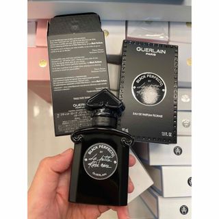 ゲラン(GUERLAIN)のラプティットローブノワールブラック30ML(美容液)