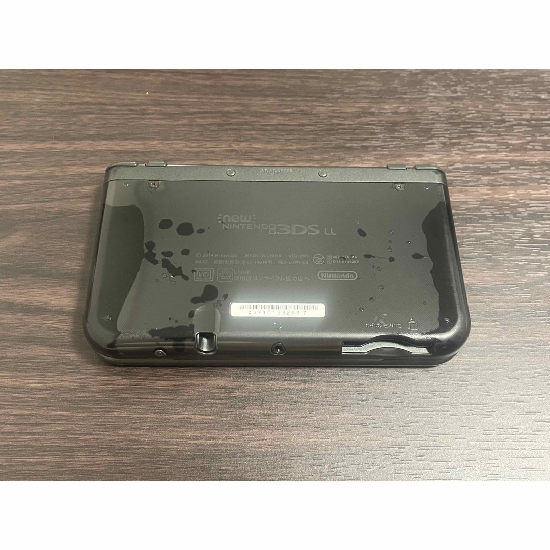 Newニンテンドー3DS LL メタリックブラック 1