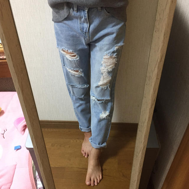 dholic(ディーホリック)のdholic/ダメージジーンズ レディースのパンツ(デニム/ジーンズ)の商品写真