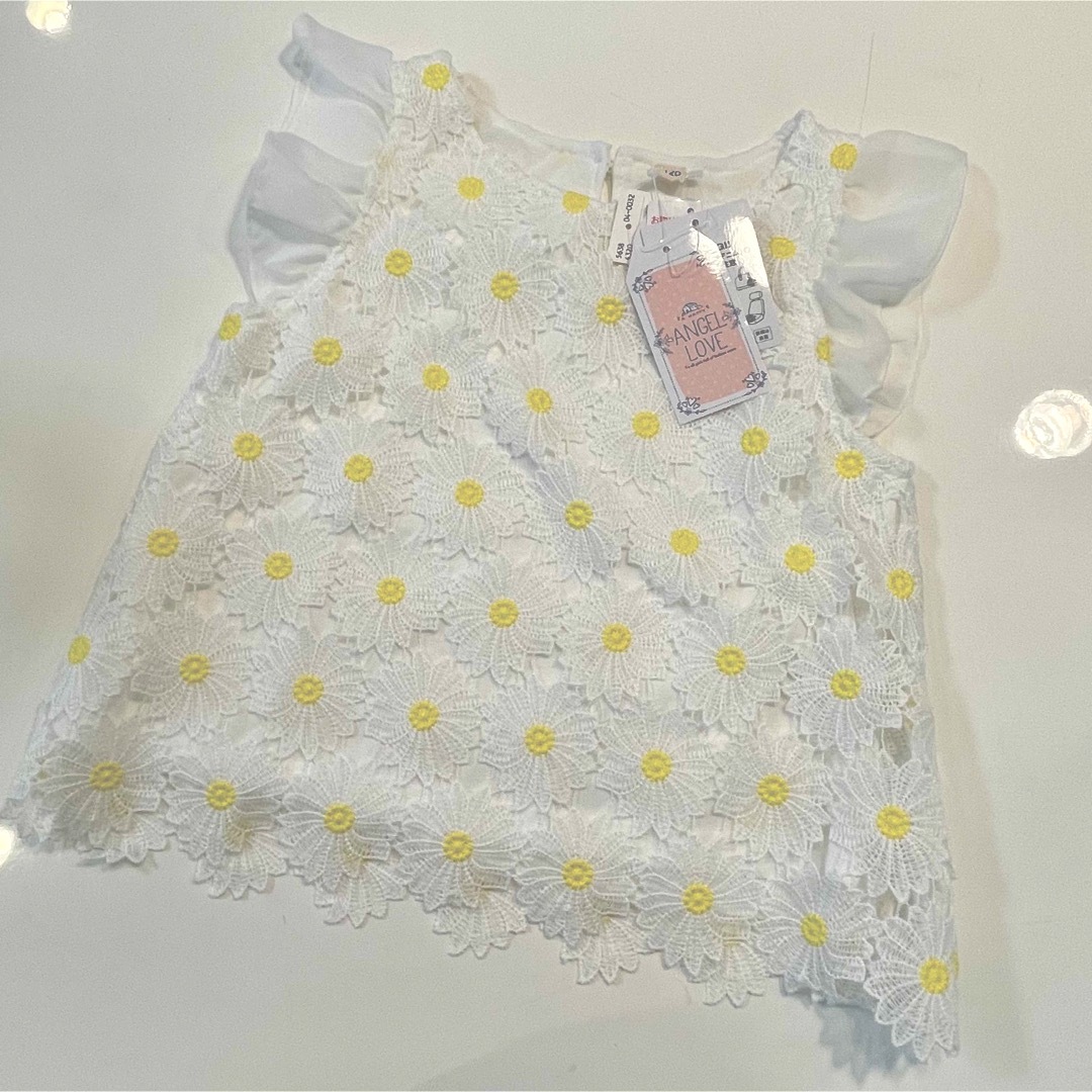 しまむら(シマムラ)のしまむら　トップス　お花　120 キッズ/ベビー/マタニティのキッズ服女の子用(90cm~)(Tシャツ/カットソー)の商品写真