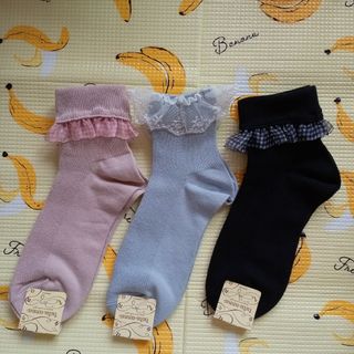 チュチュアンナ(tutuanna)の⑨ tutuannaのフリルソックス3セット。完売品。(ソックス)